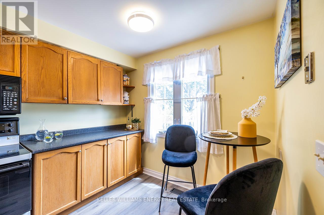 340 Pompano Court, Oshawa, Ontario  L1K 1M9 - Photo 11 - E12272433