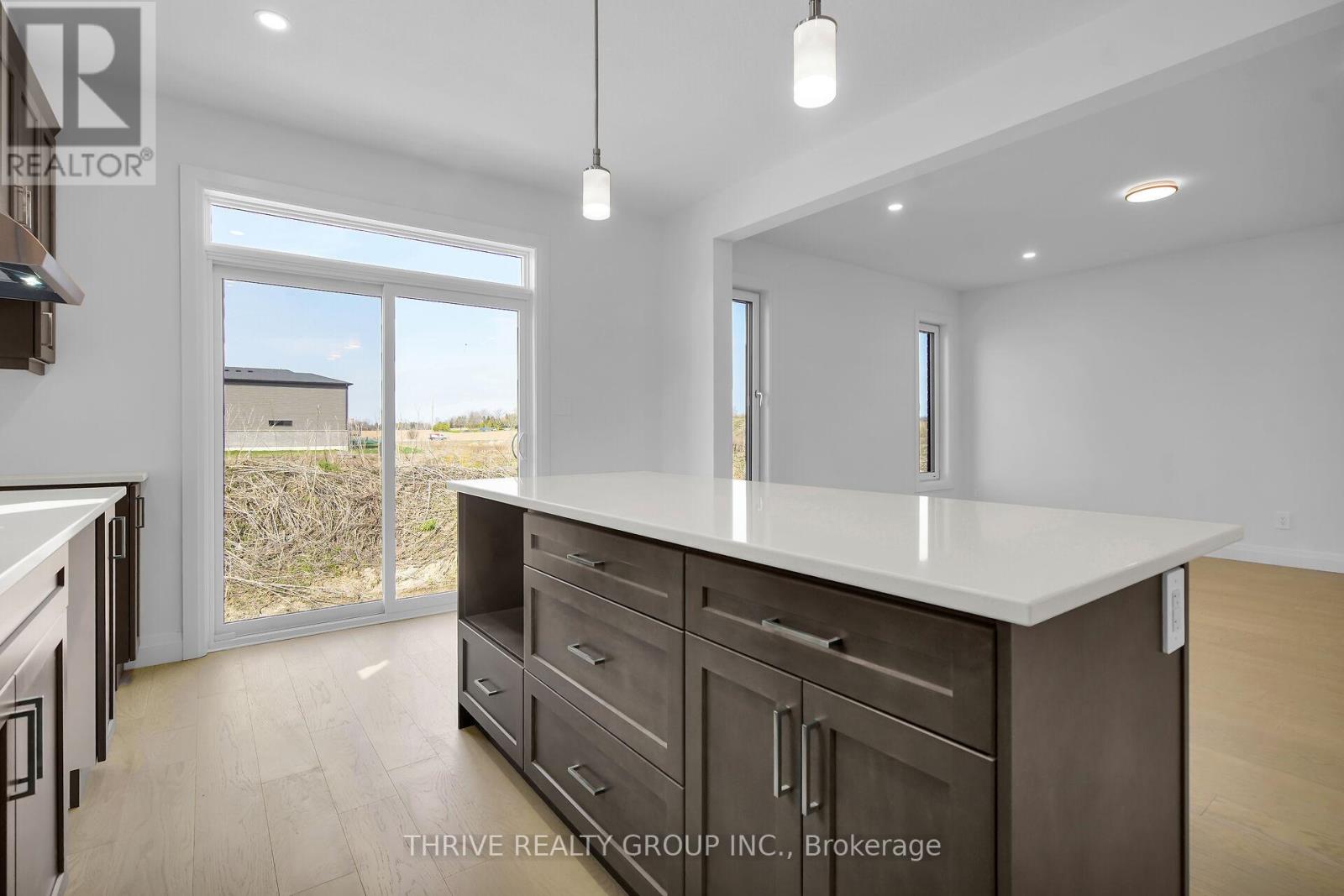 3096 Buroak Drive, London North (North S), Ontario  N6G 3M1 - Photo 14 - X12272477