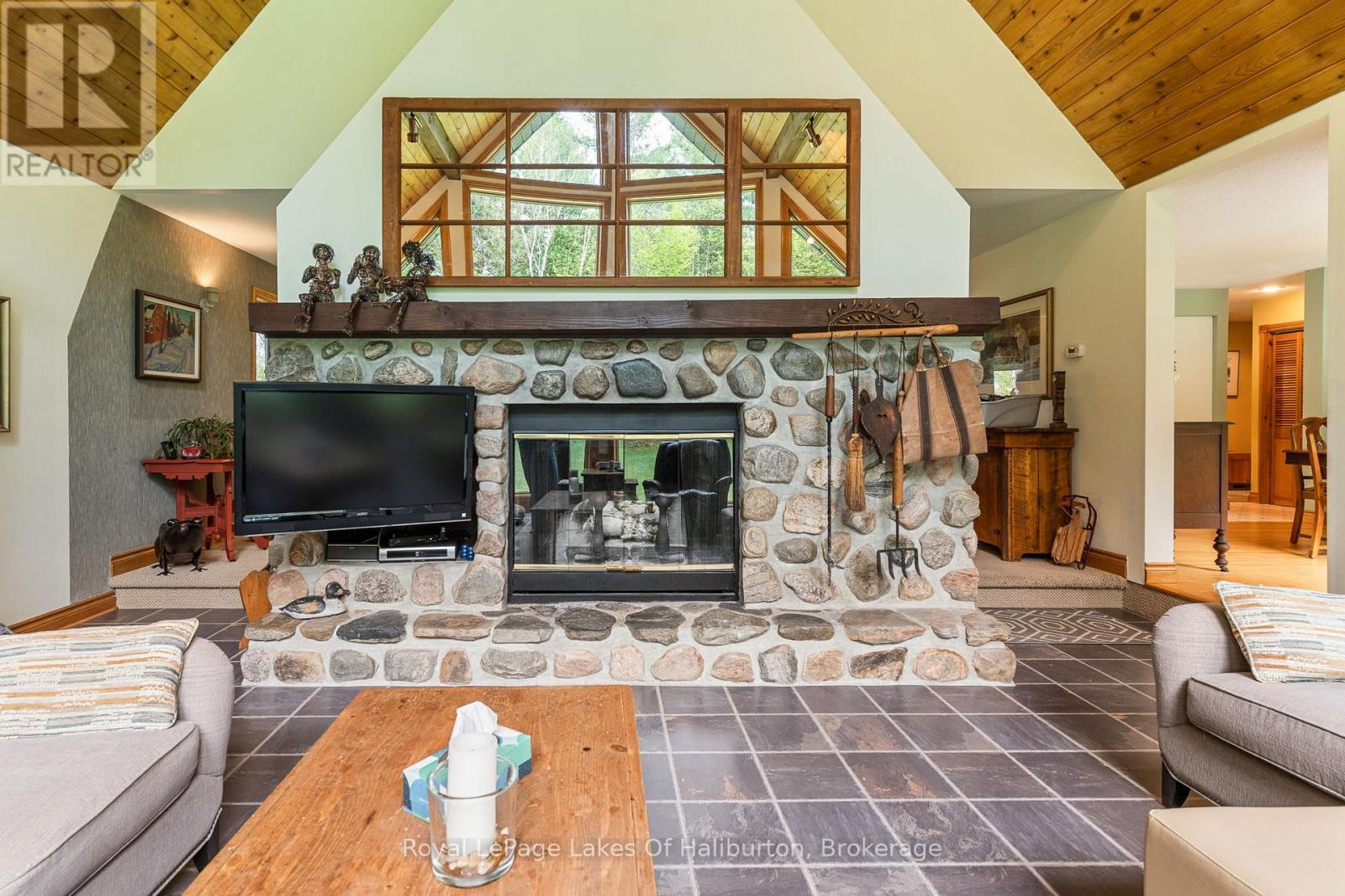 1111 Elk Drive, Dysart Et Al, Ontario  K0M 1S0 - Photo 19 - X12272466