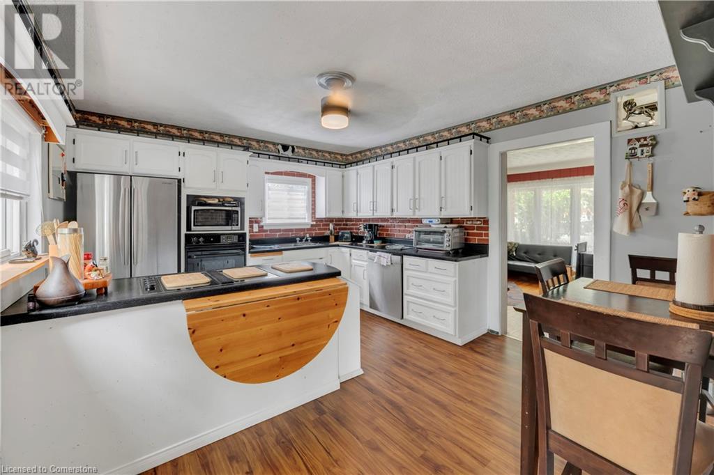 2348 Clifton Street, Thorold, Ontario  L0S 1A0 - Photo 9 - 40746068