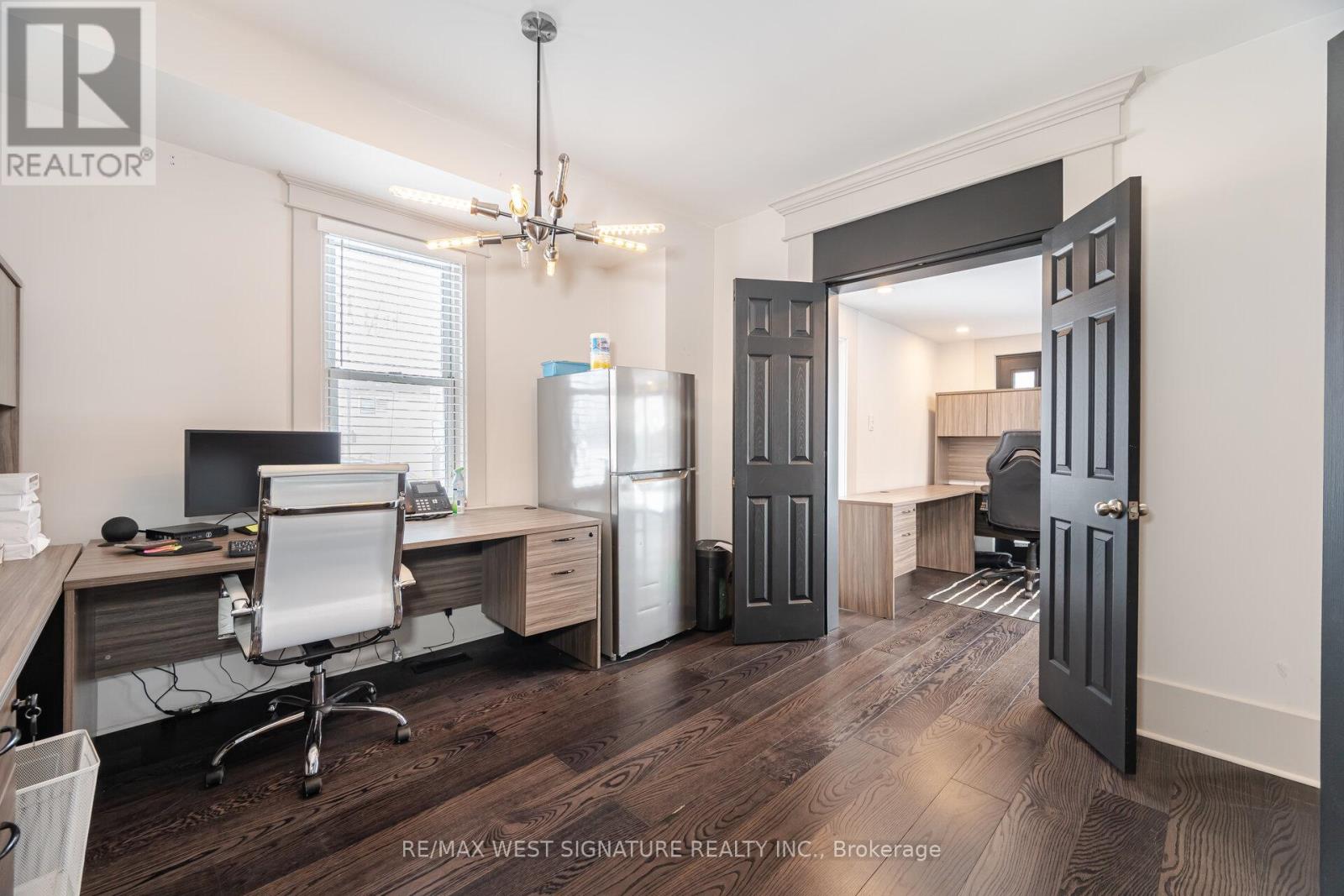 195 Victoria Street, New Tecumseth, Ontario  L9R 1H6 - Photo 6 - N12271548