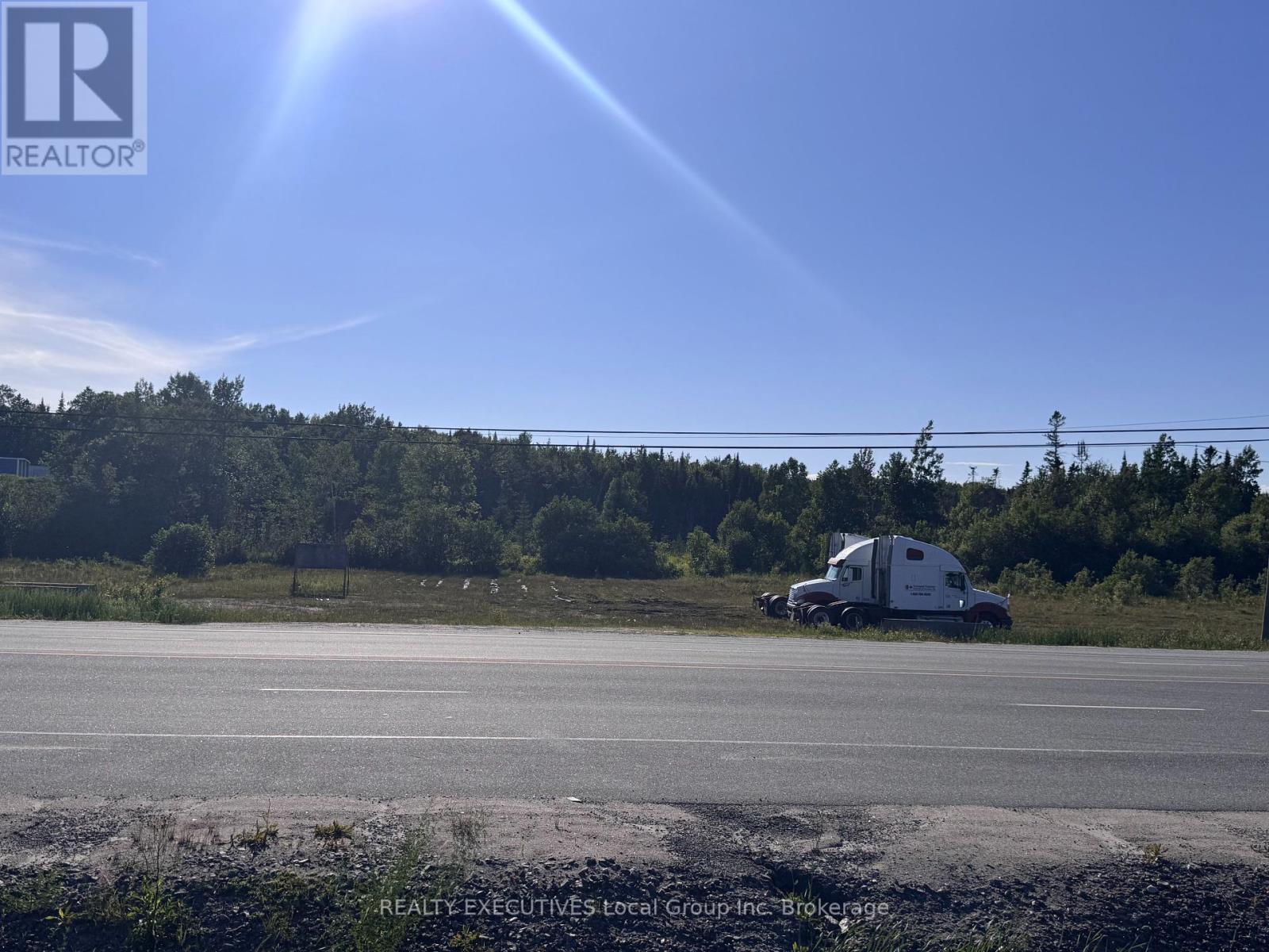 3001 Highway 11 N, North Bay, Ontario  P1B 8G3 - Photo 4 - X12272657