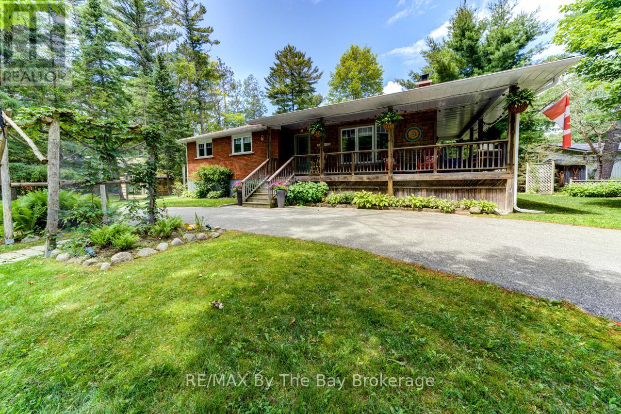 Property at 10 VICTORIA AVENUE image 1