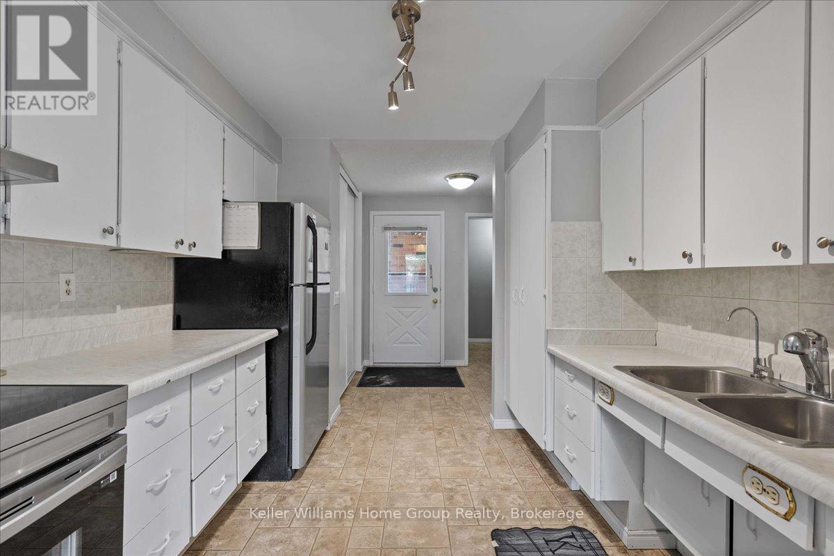 10 - 40 Silvercreek Parkway N, Guelph, Ontario  N1H 7X5 - Photo 20 - X12272652