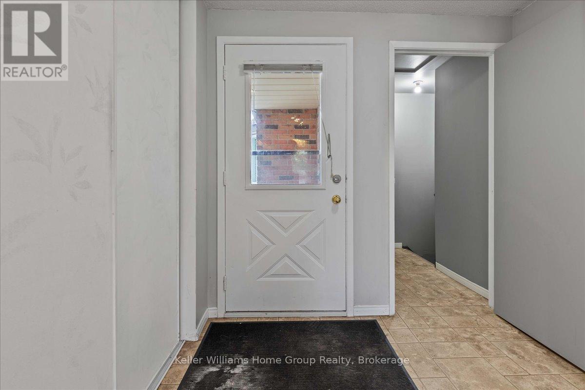 Property at 10 - 40 SILVERCREEK PARKWAY N image 3