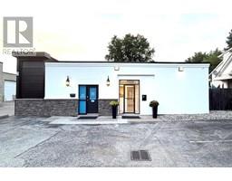 534 CHARLES, Windsor, Ontario