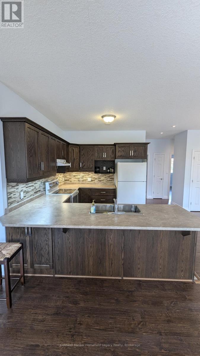 Upper - 390 Church Street, Stratford, Ontario  N5A 2S1 - Photo 12 - X12271355