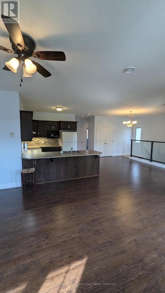 Upper - 390 Church Street, Stratford, Ontario  N5A 2S1 - Photo 15 - X12271355