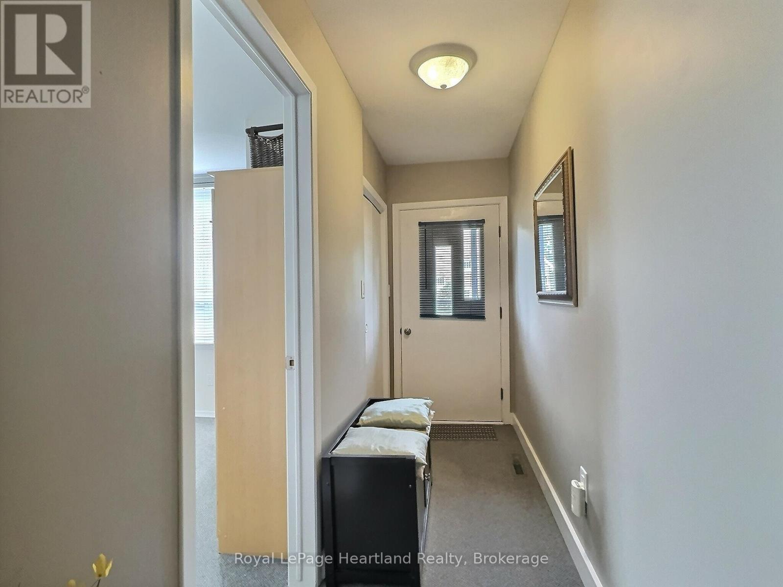 46 Gidley Street W, South Huron, Ontario  N0M 1S2 - Photo 14 - X12271344