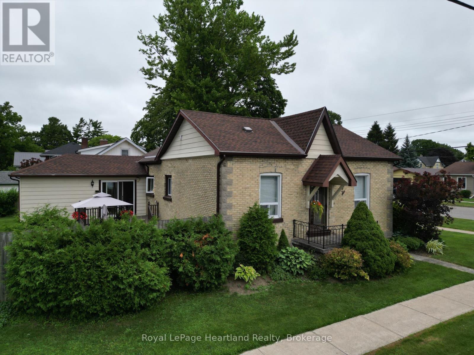 46 Gidley Street W, South Huron, Ontario  N0M 1S2 - Photo 23 - X12271344