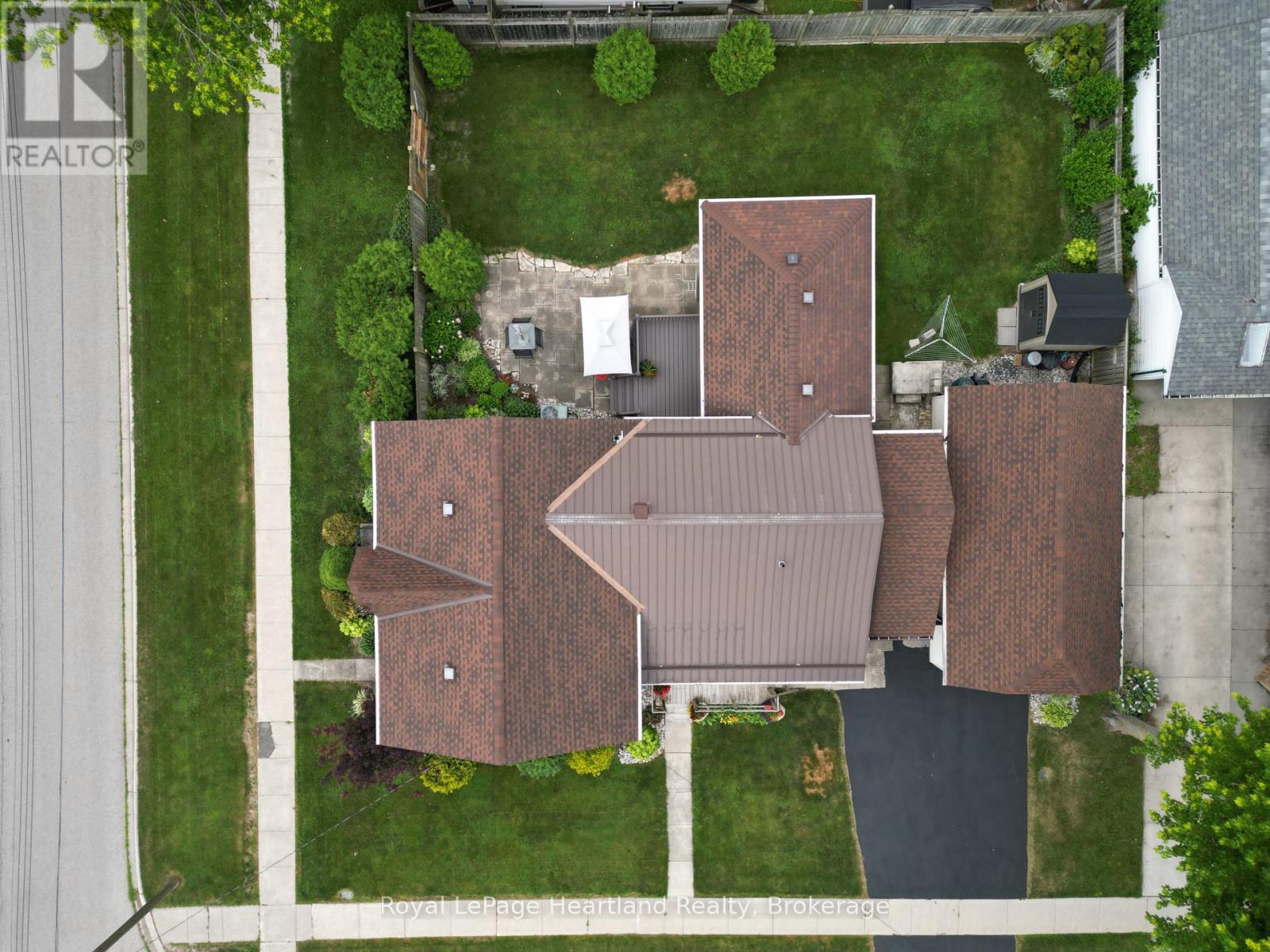 46 Gidley Street W, South Huron, Ontario  N0M 1S2 - Photo 26 - X12271344