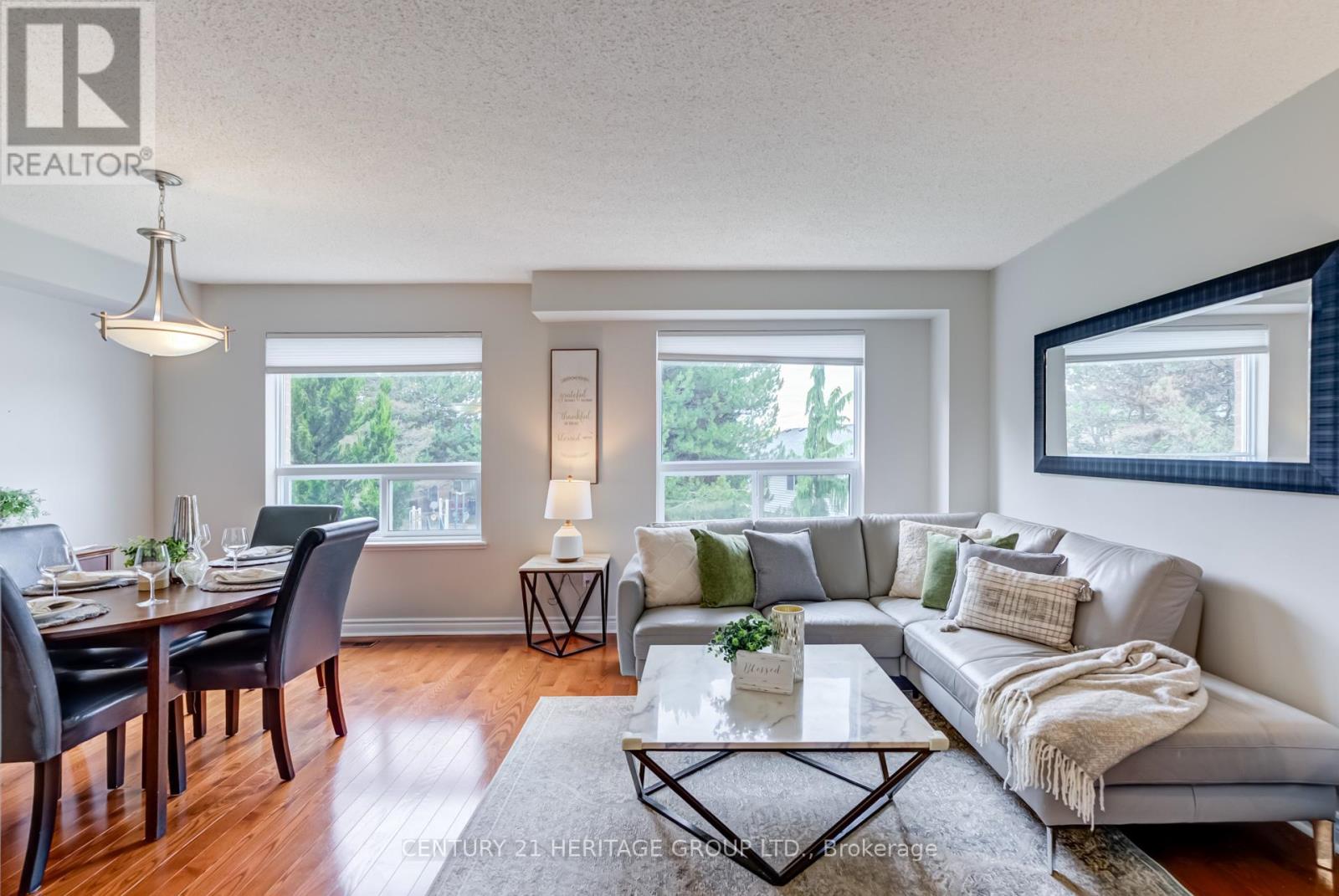 Property at 671 GIBNEY CRESCENT image 4