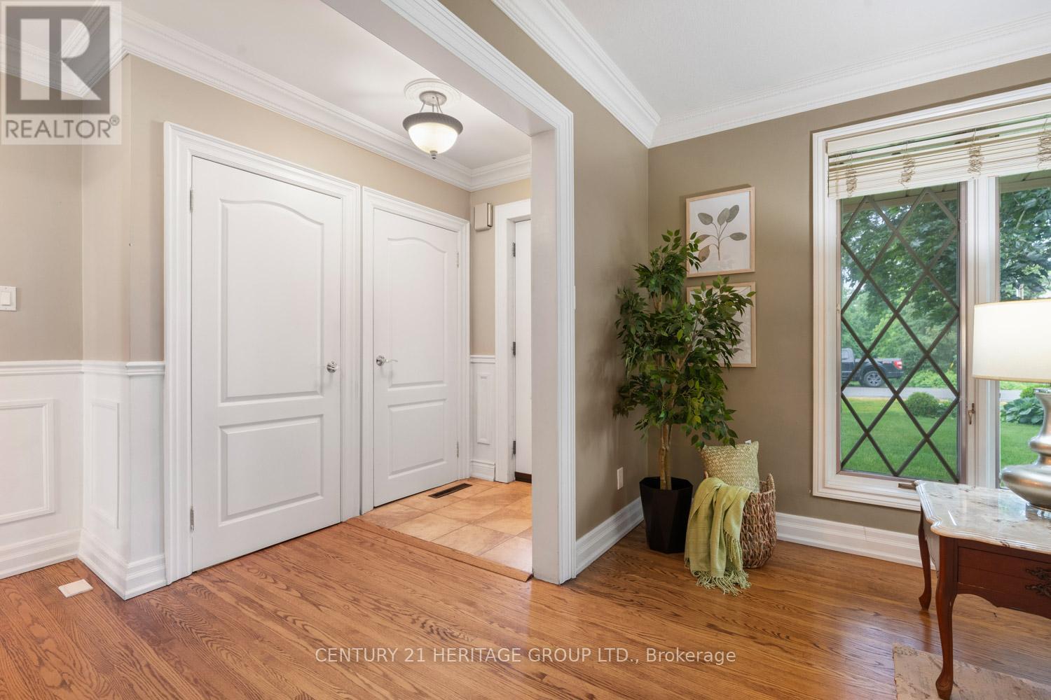 Property at 197 MELROSE AVENUE image 4