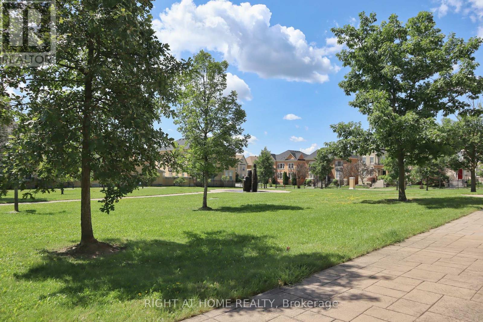 27 Bonheur Road, Markham, Ontario  L6C 0A3 - Photo 30 - N12272431