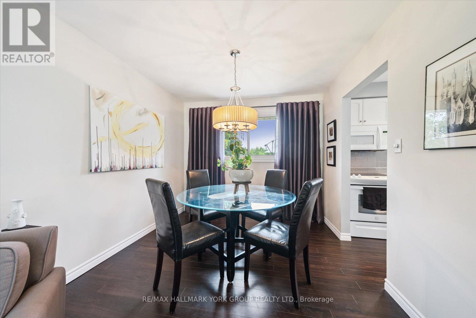 31 Griffith Avenue, Georgina, Ontario  L0E 1N0 - Photo 11 - N12272618