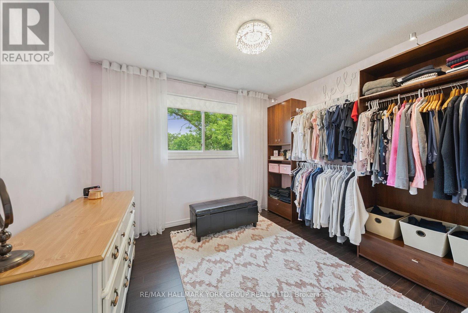 31 Griffith Avenue, Georgina, Ontario  L0E 1N0 - Photo 23 - N12272618