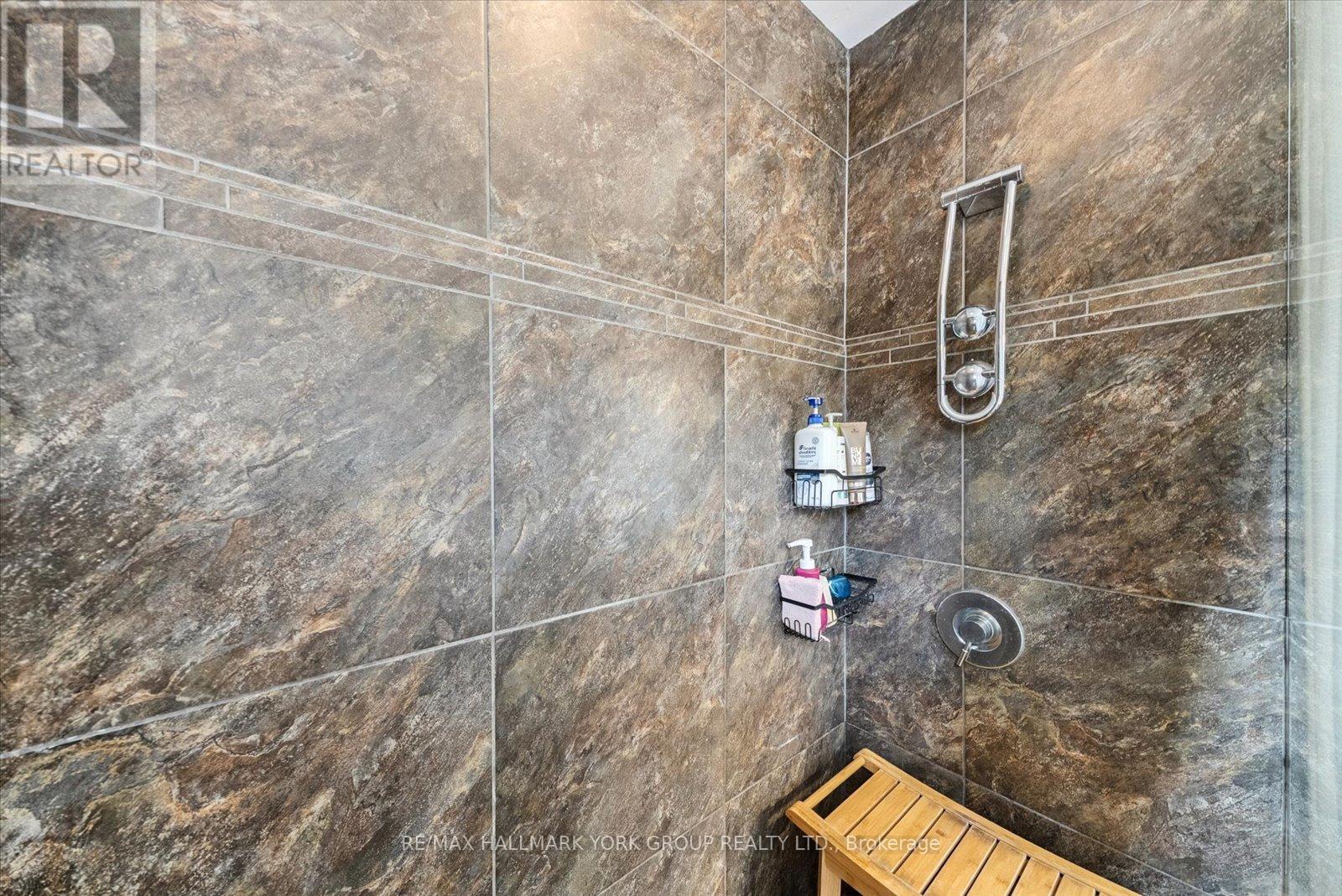31 Griffith Avenue, Georgina, Ontario  L0E 1N0 - Photo 26 - N12272618