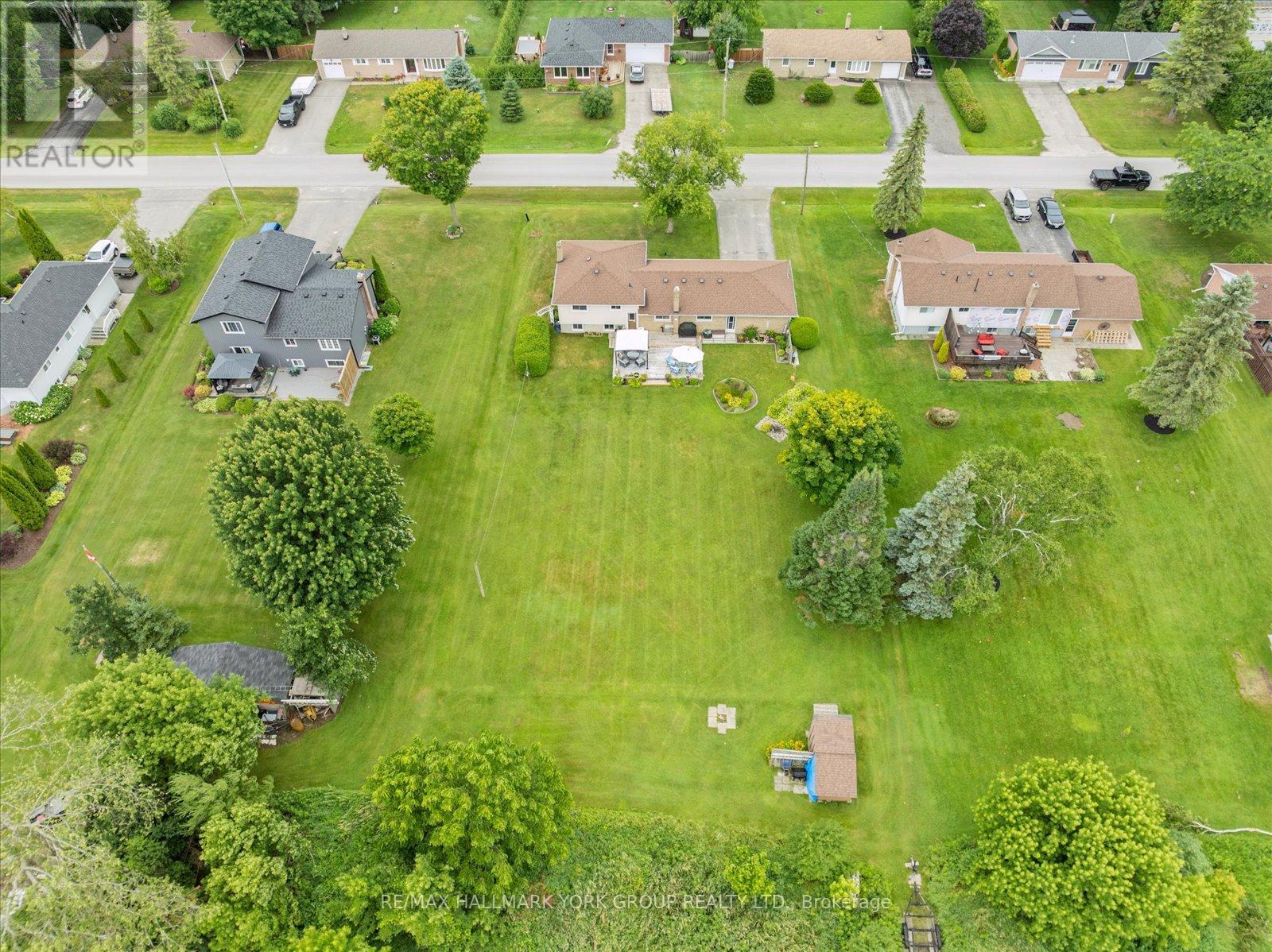 31 Griffith Avenue, Georgina, Ontario  L0E 1N0 - Photo 47 - N12272618