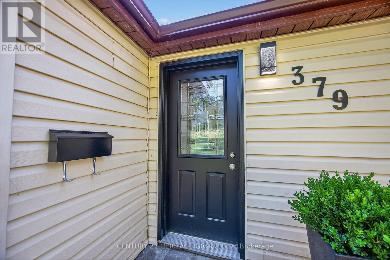 Property at 379 ARTHUR STREET image 4