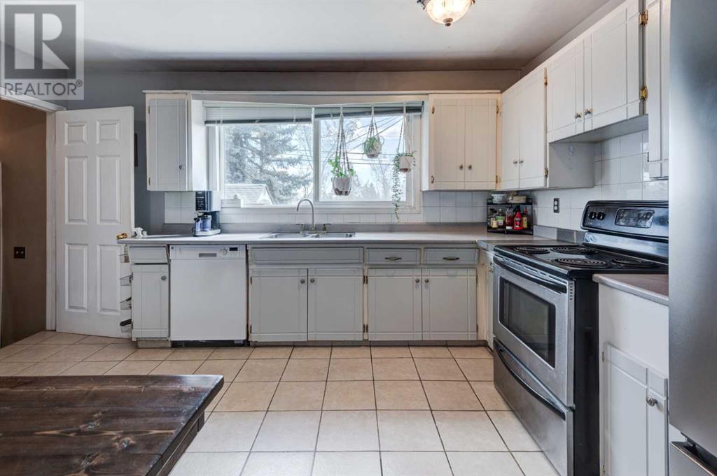 Property at 1316 Radisson Drive SE image 5