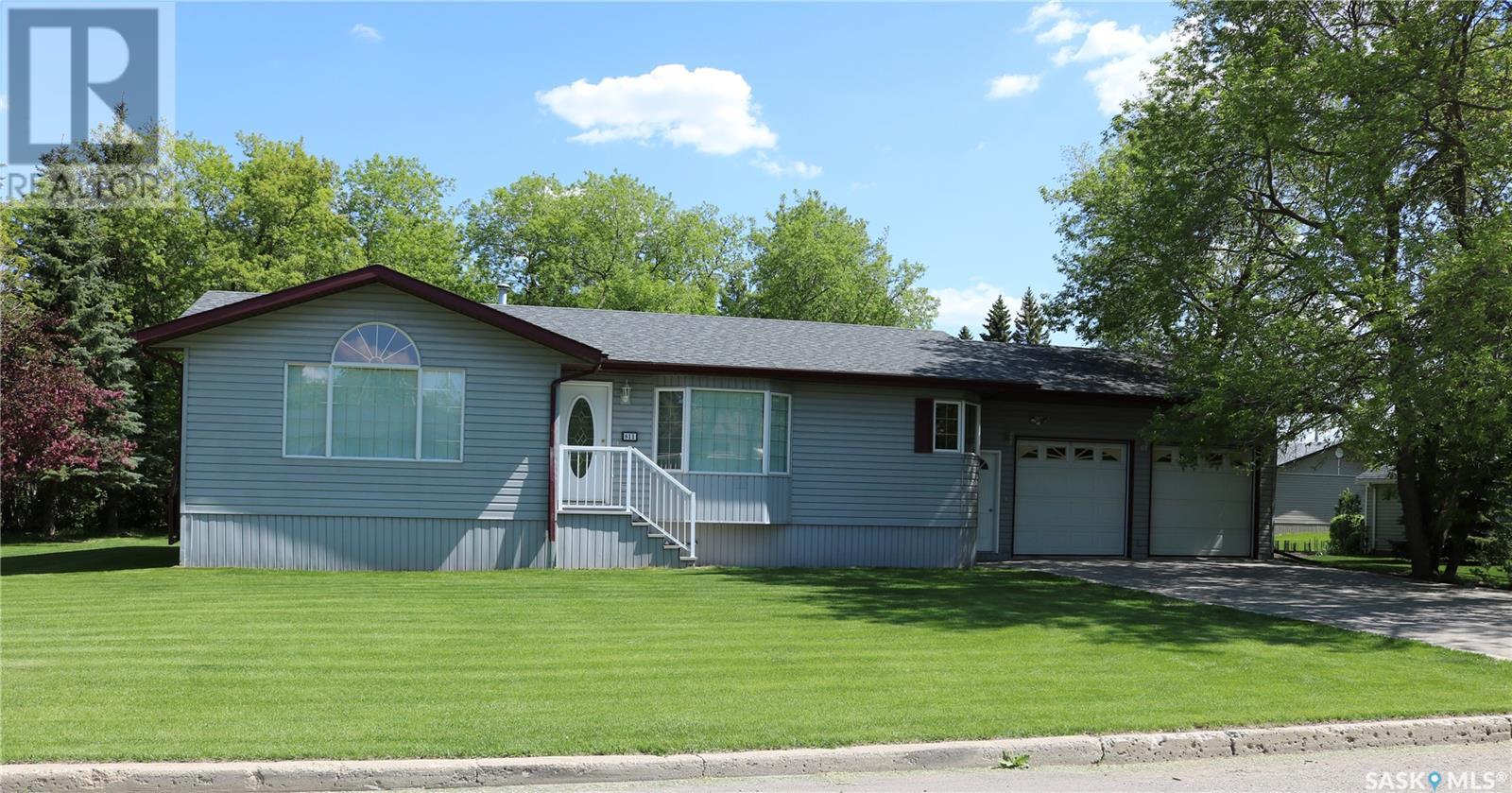 811 Alberni STREET, moosomin, Saskatchewan