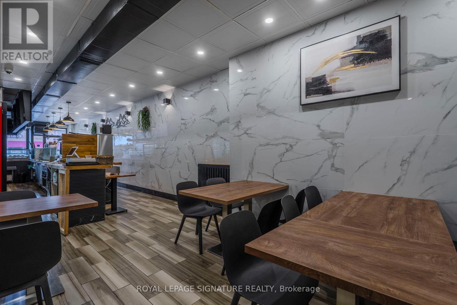 1106 Bloor Street W, Toronto (Dovercourt-Wallace Emerson-Junction), Ontario  M6H 1M8 - Photo 13 - W12272418