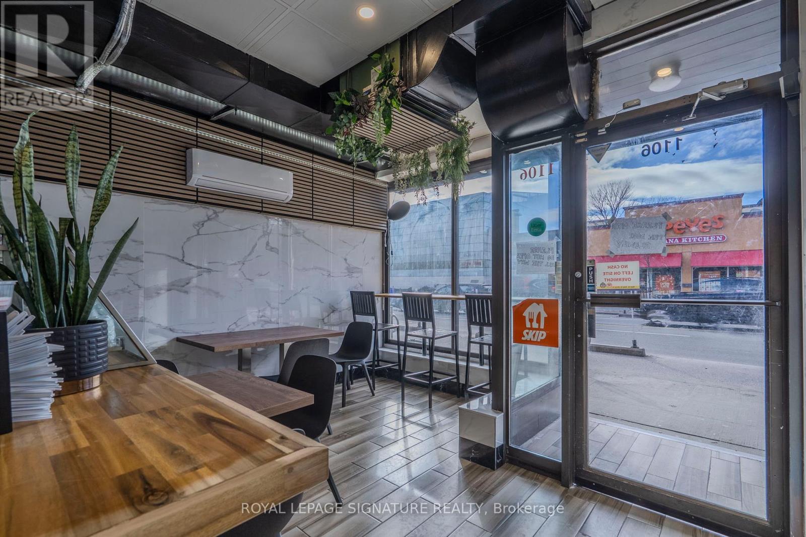 1106 Bloor Street W, Toronto (Dovercourt-Wallace Emerson-Junction), Ontario  M6H 1M8 - Photo 2 - W12272418