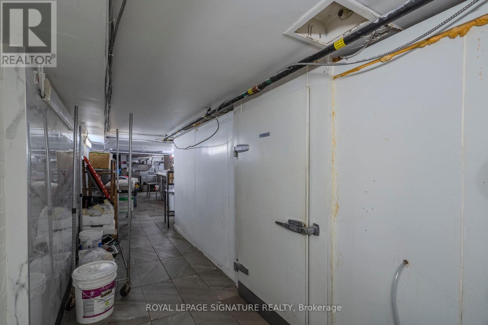 1106 Bloor Street W, Toronto (Dovercourt-Wallace Emerson-Junction), Ontario  M6H 1M8 - Photo 23 - W12272418