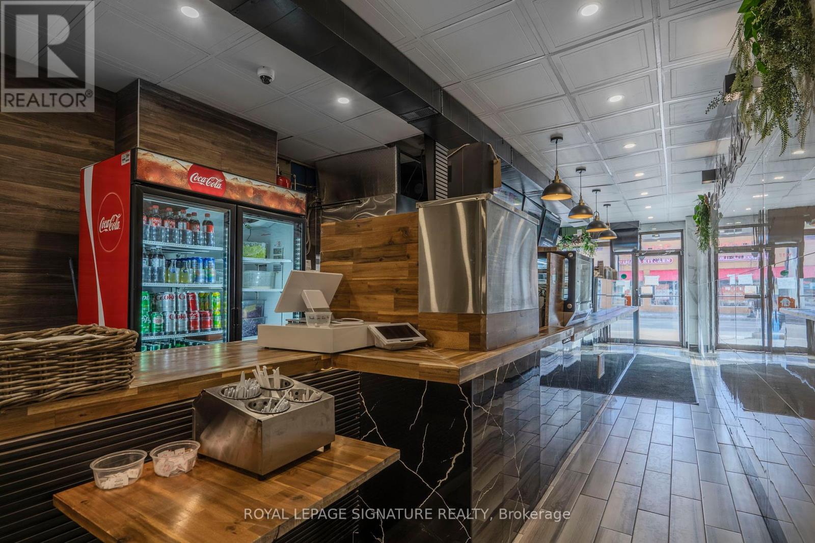 1106 Bloor Street W, Toronto (Dovercourt-Wallace Emerson-Junction), Ontario  M6H 1M8 - Photo 8 - W12272418