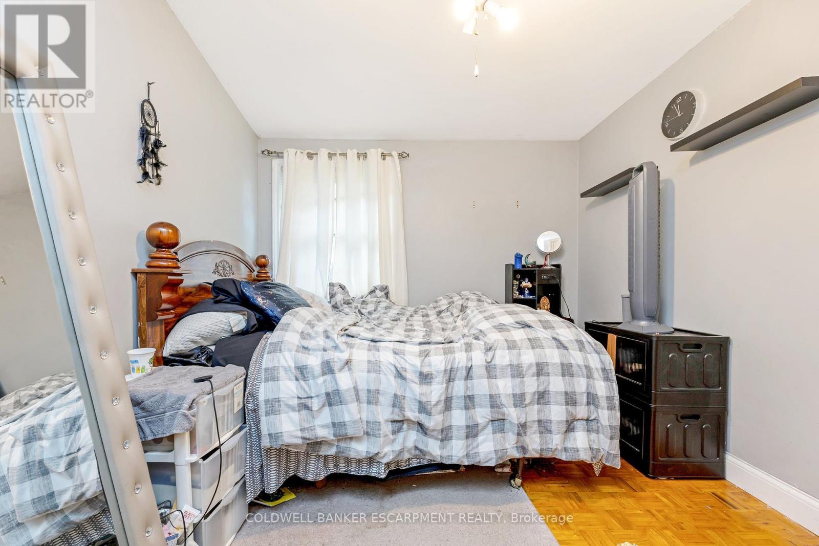9 Kingham Road, Halton Hills (Ac Acton), Ontario  L7J 1S3 - Photo 9 - W12272590