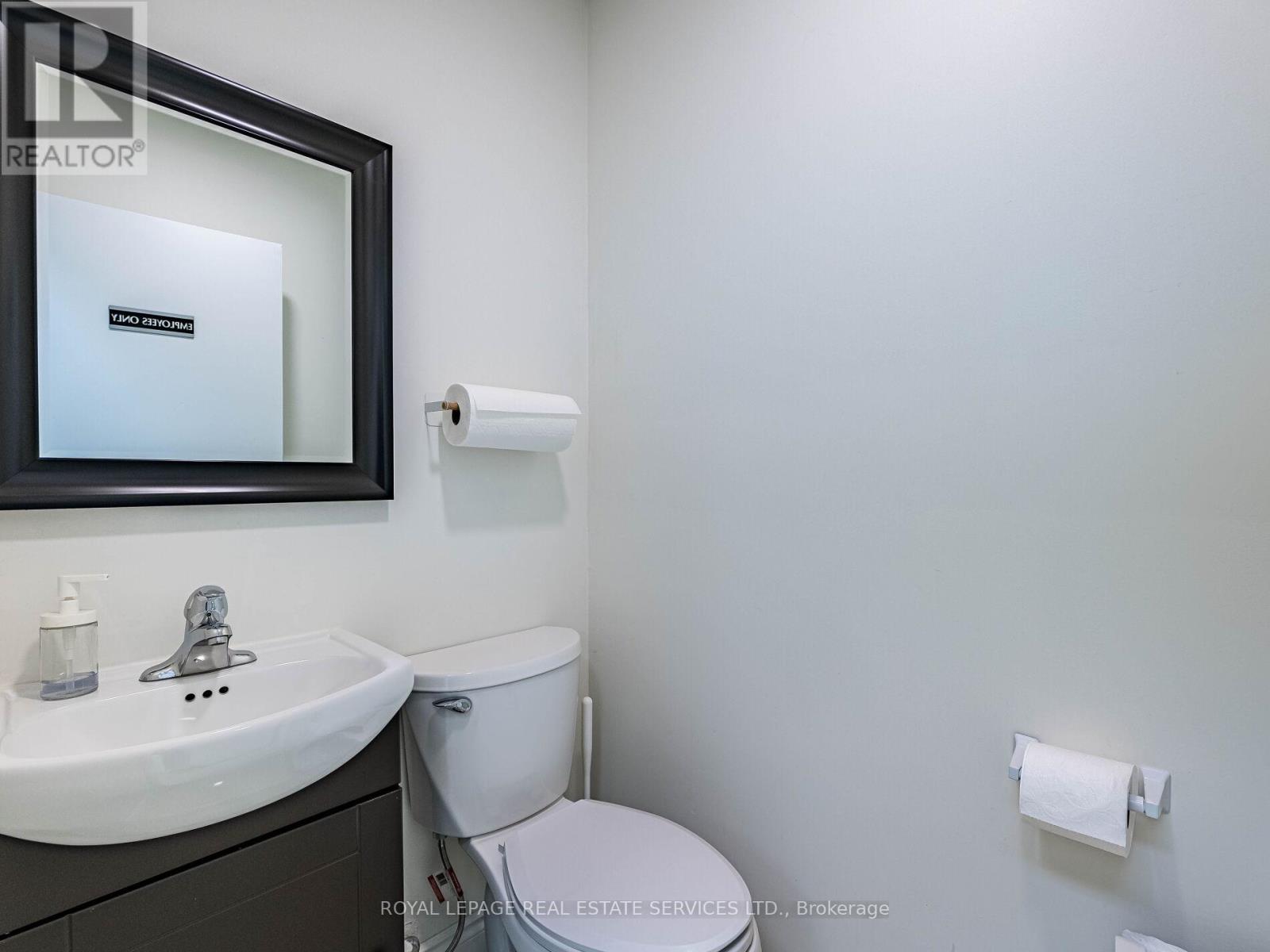 4 - 287 Dundas Street E, Hamilton (Waterdown), Ontario  L0R 2H6 - Photo 34 - X12272407