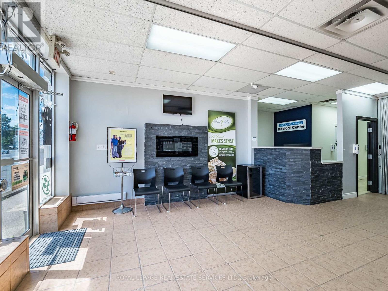 4 - 287 Dundas Street E, Hamilton (Waterdown), Ontario  L0R 2H6 - Photo 37 - X12272407