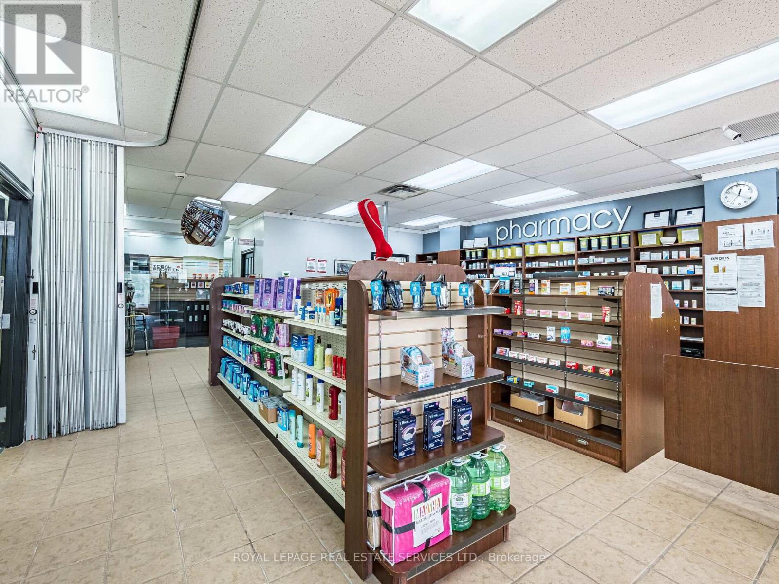4 - 287 Dundas Street E, Hamilton (Waterdown), Ontario  L0R 2H6 - Photo 6 - X12272407