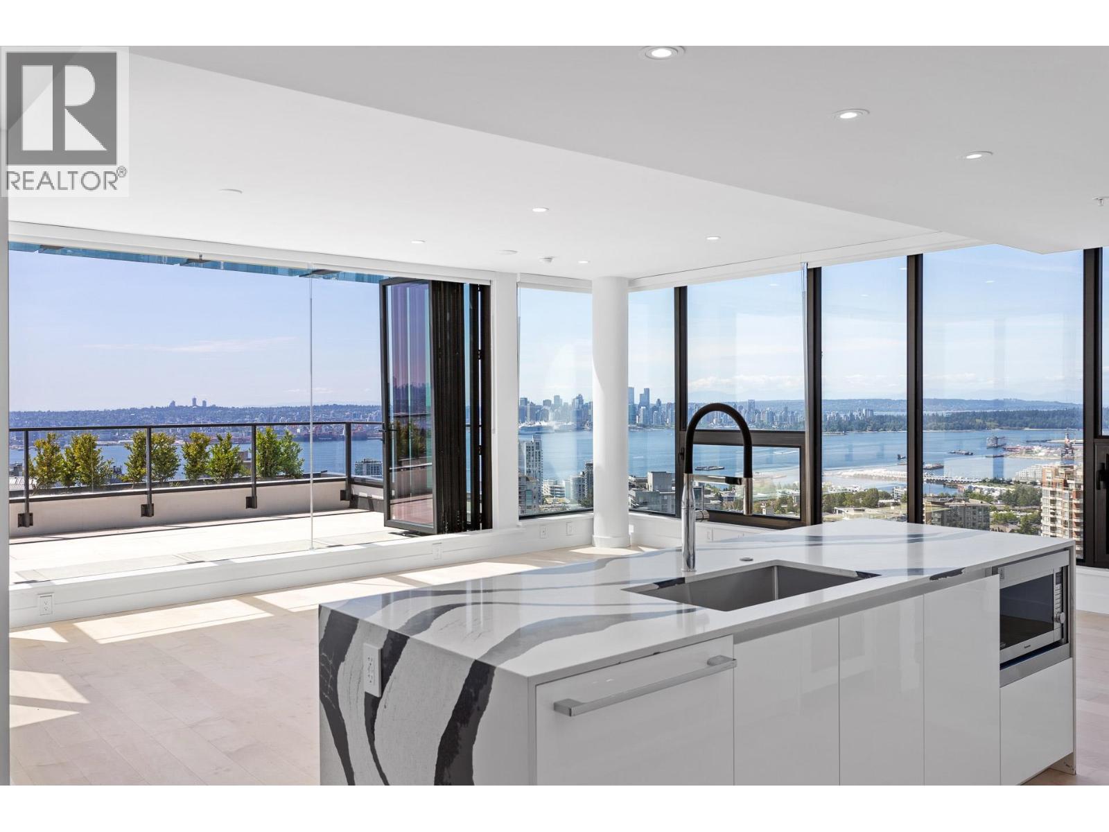 1602 135 E 13th Street, North Vancouver, British Columbia  V7L 0J8 - Photo 4 - R3024910