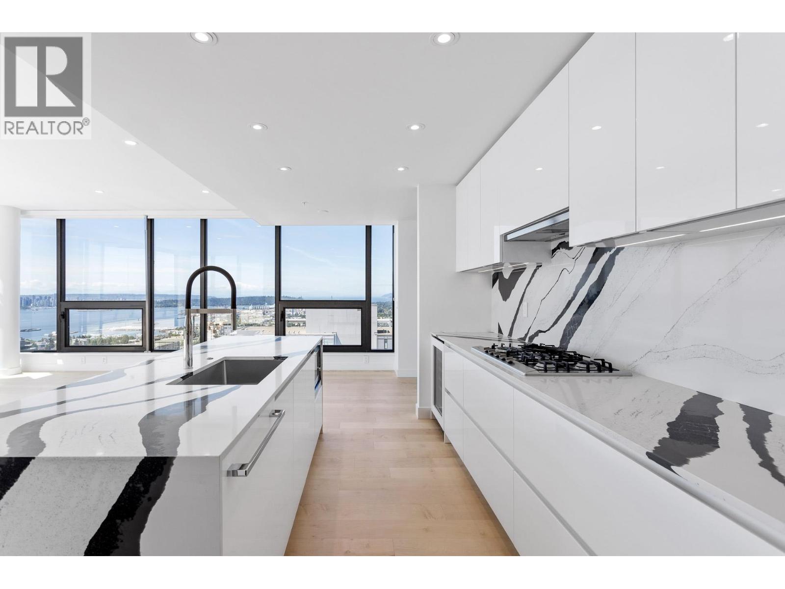 1602 135 E 13th Street, North Vancouver, British Columbia  V7L 0J8 - Photo 9 - R3024910