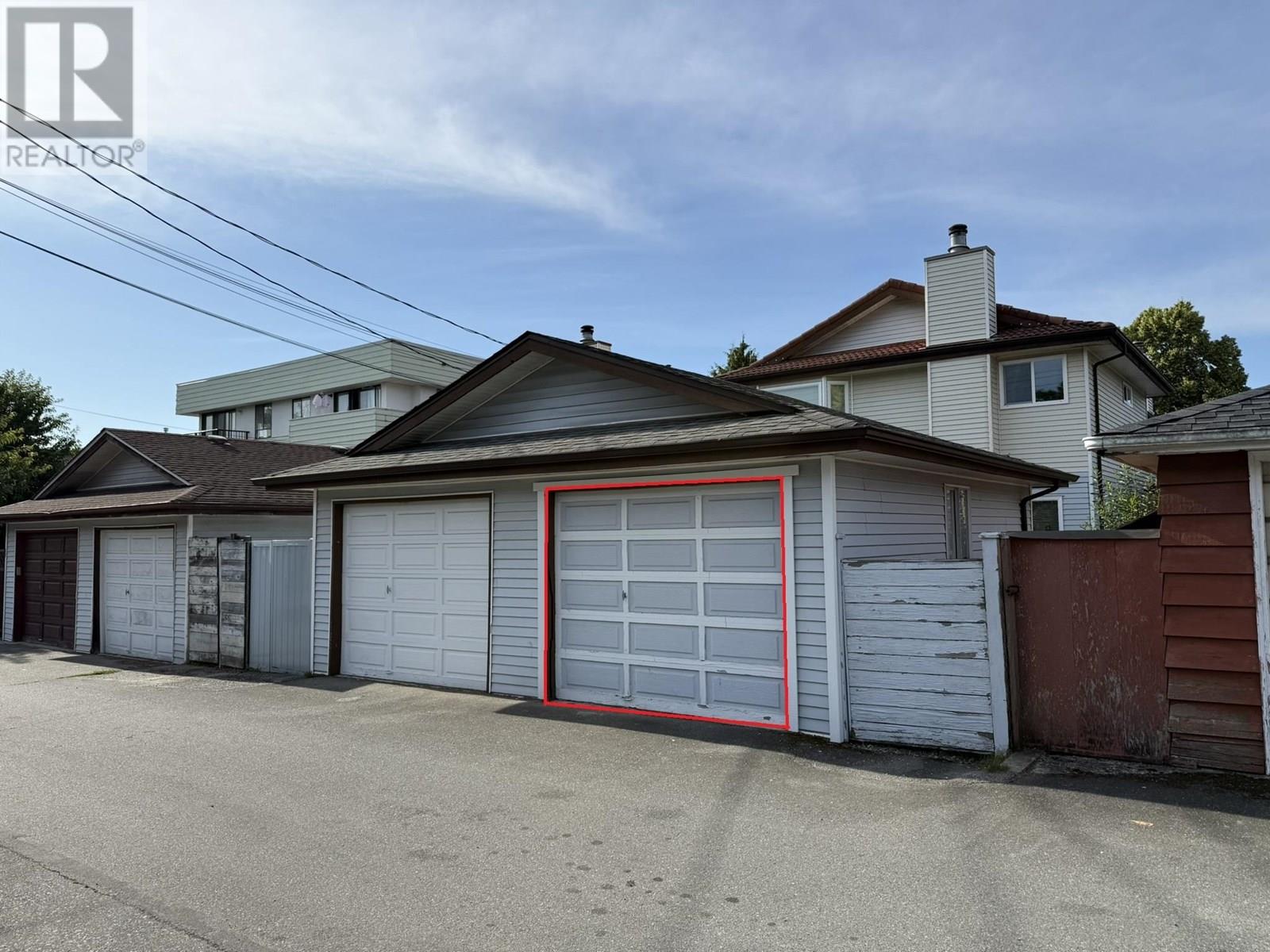 Property at 488 E 43RD AVENUE image 3