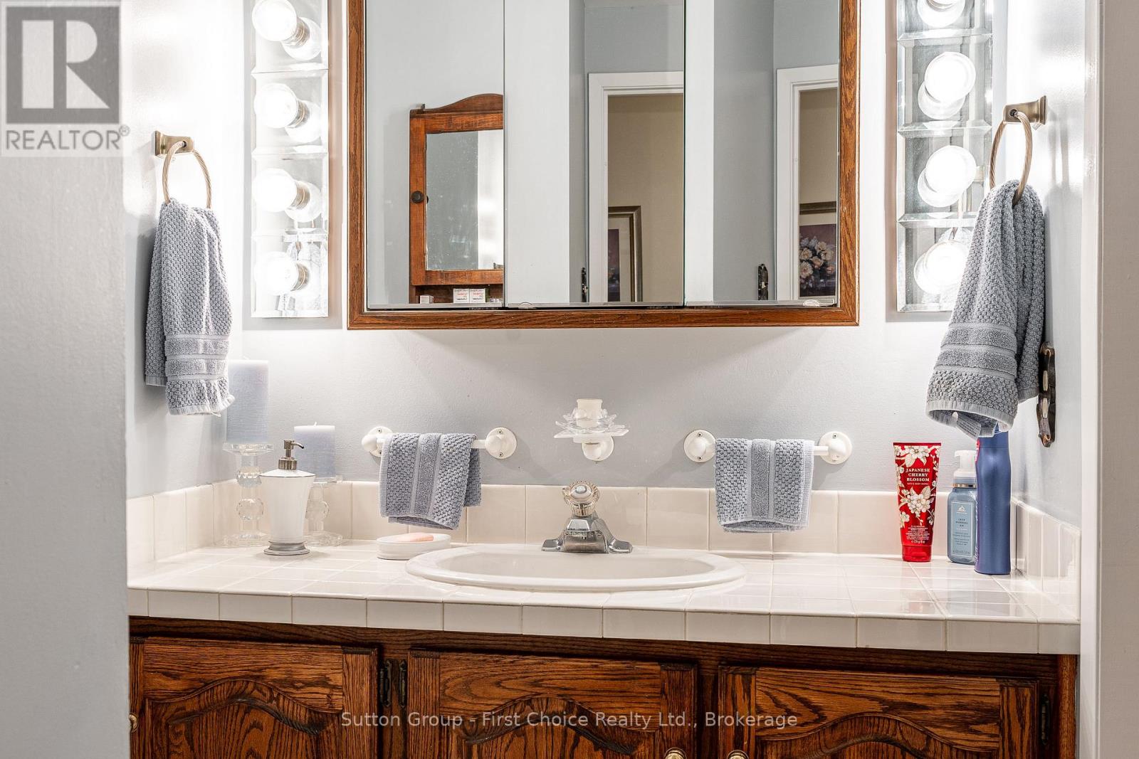 43 Wooton Court, Stratford, Ontario N4Z 1B9 - Photo 19 - X12272717