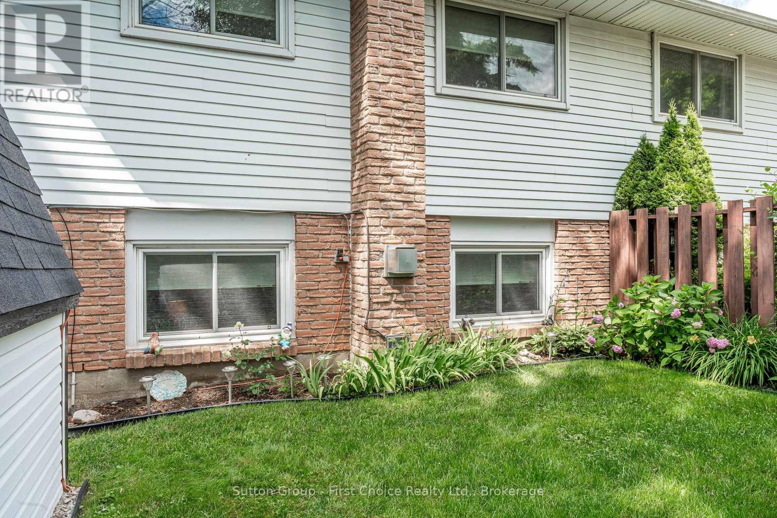 43 Wooton Court, Stratford, Ontario N4Z 1B9 - Photo 41 - X12272717