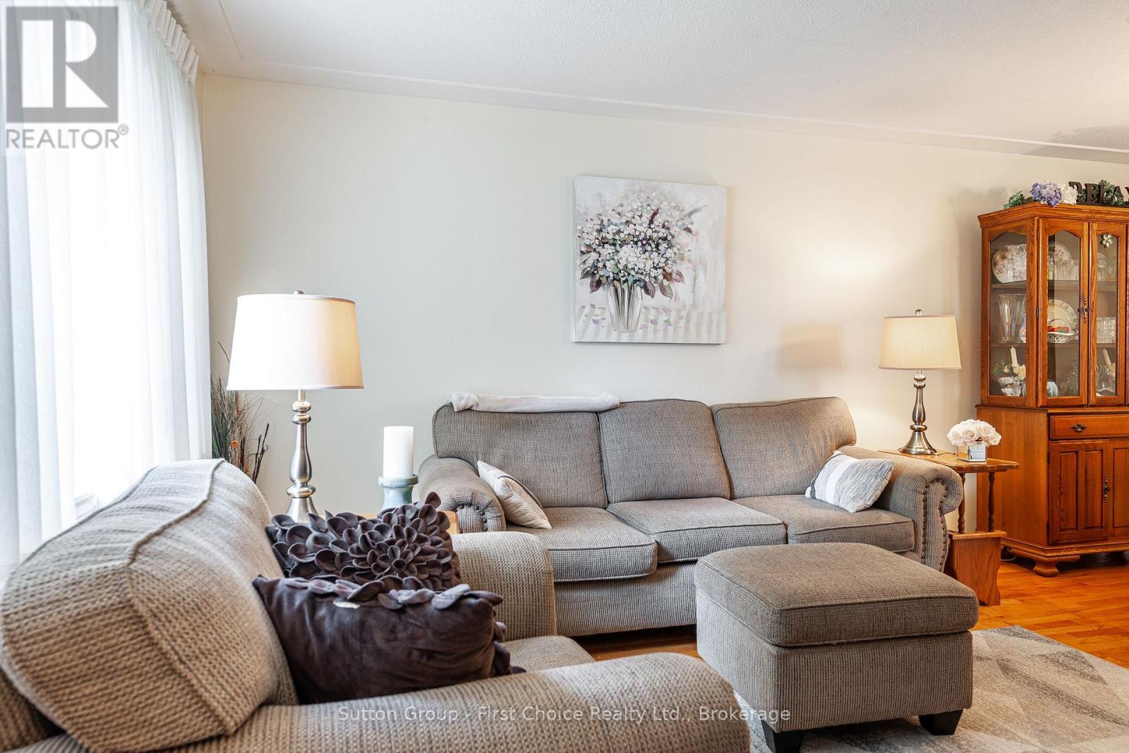 43 Wooton Court, Stratford, Ontario N4Z 1B9 - Photo 6 - X12272717