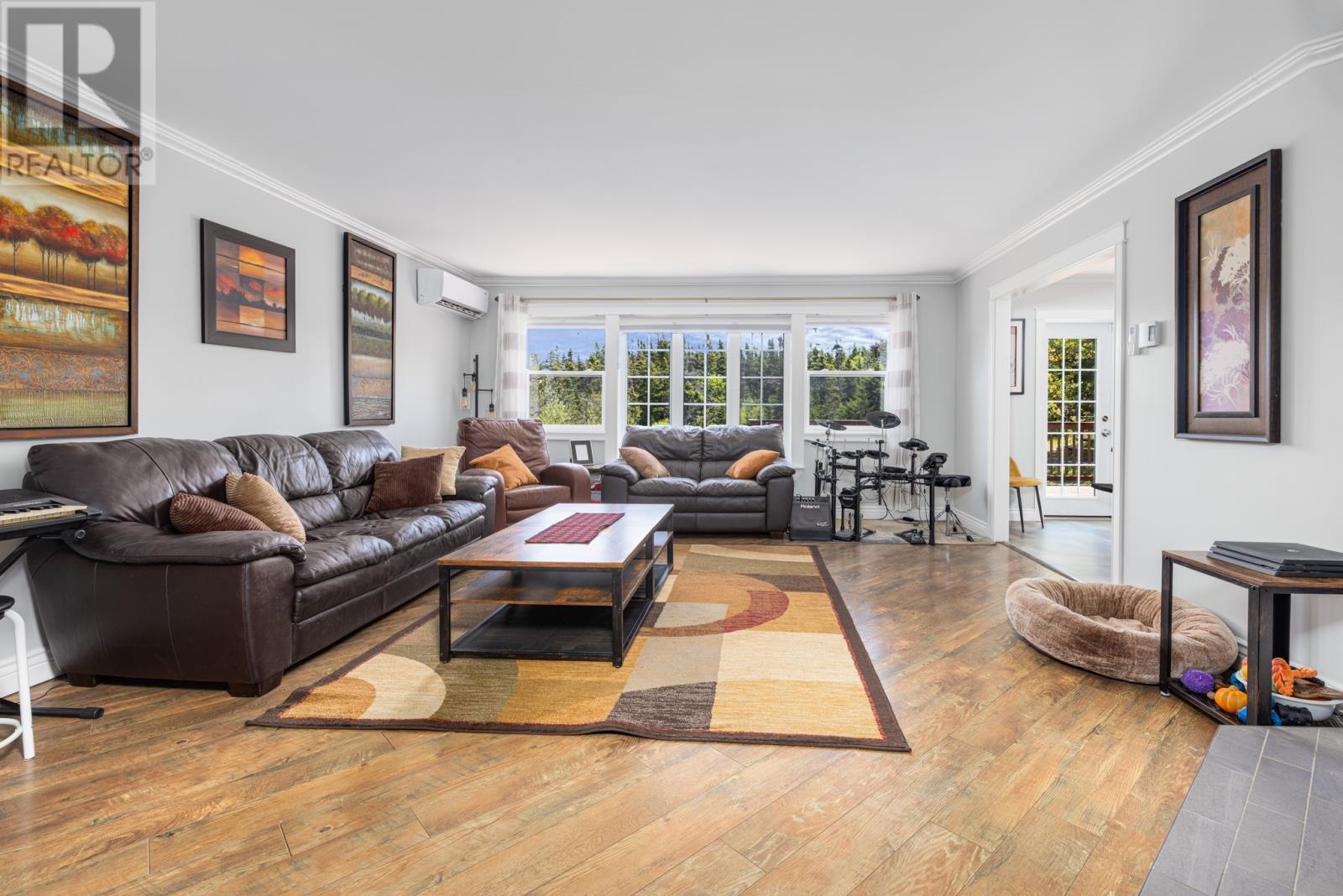Property at 23 South Pond Road image 4