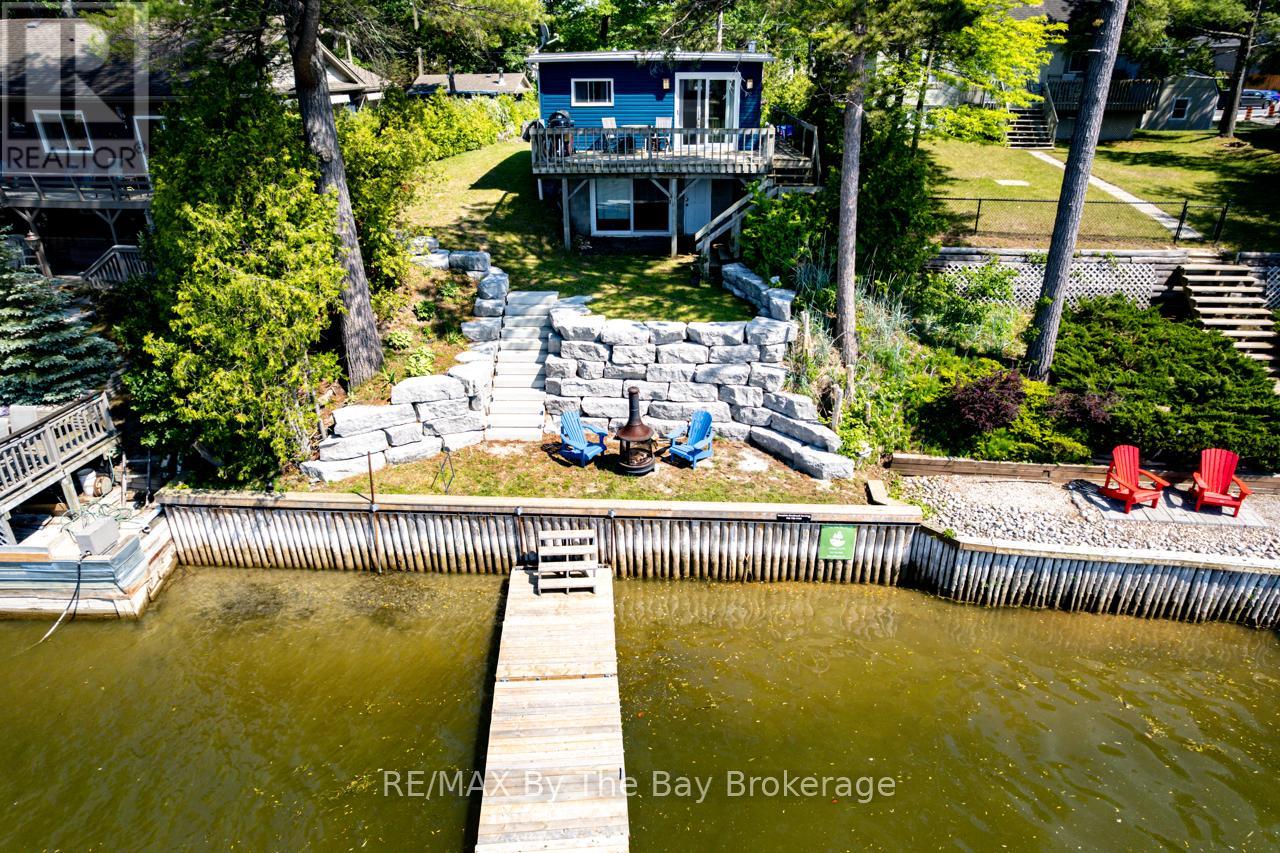 Property at 1250 RIVER ROAD W image 1