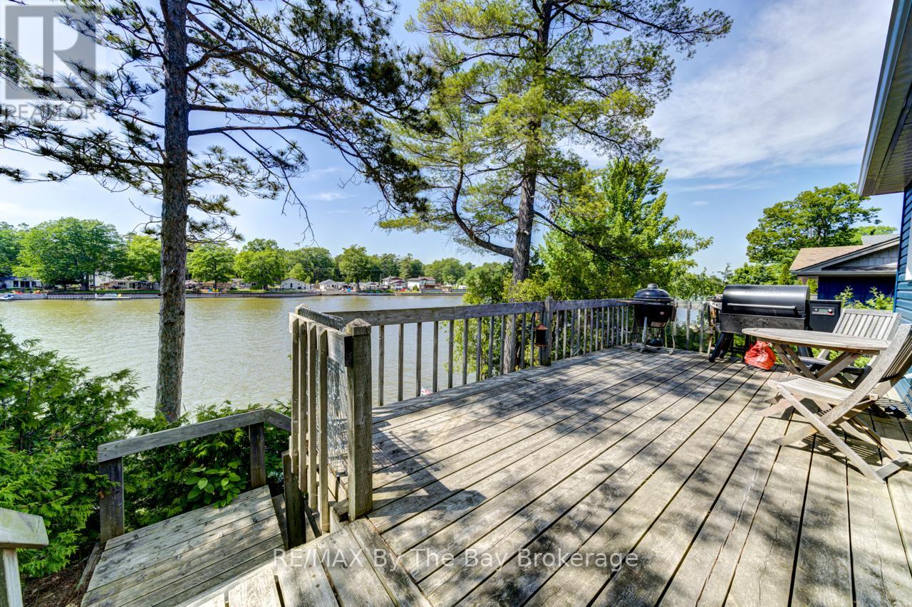 1250 River Road W, Wasaga Beach, Ontario  L9Z 2W6 - Photo 28 - S12226887