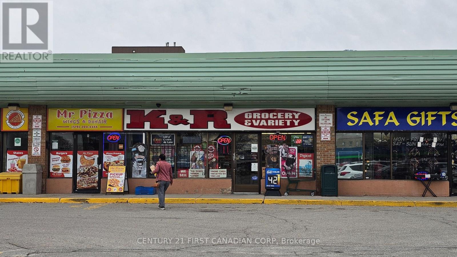 7 & 8 - 1401 Ernest Avenue, London South (South X), Ontario  N6E 2P6 - Photo 4 - X12272801