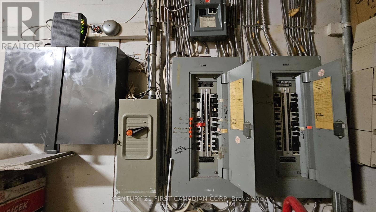 7 & 8 - 1401 Ernest Avenue, London South (South X), Ontario  N6E 2P6 - Photo 5 - X12272801