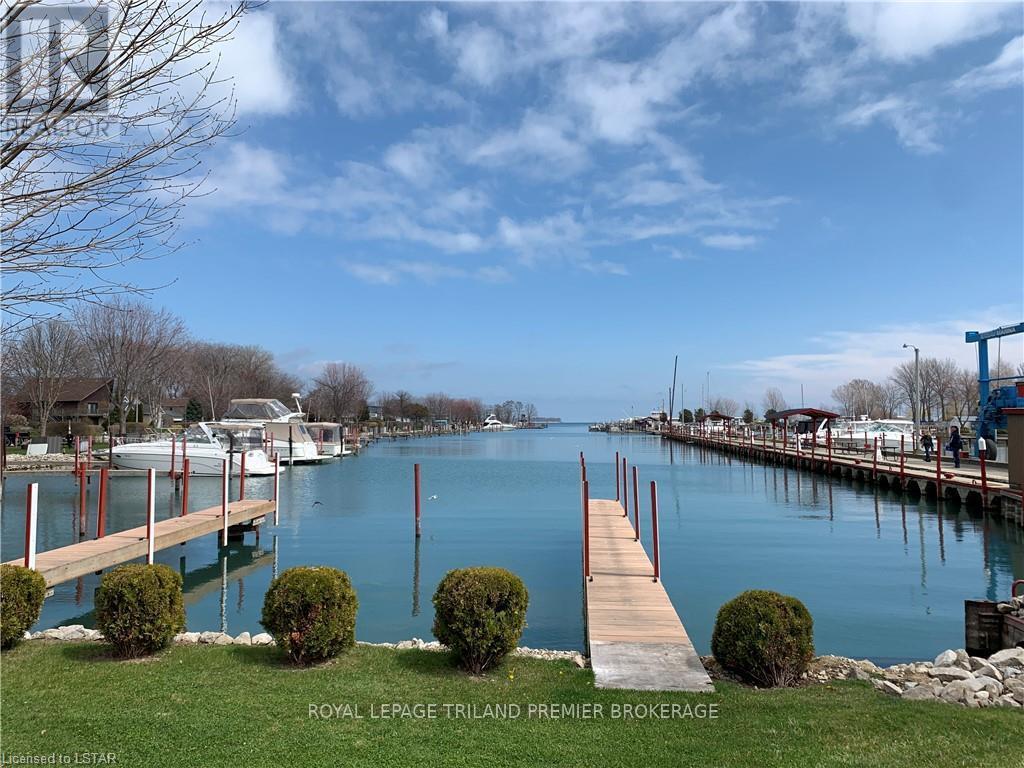 18094 Erie Shore Drive, Chatham-Kent (Erieau), Ontario  N0P 1A0 - Photo 14 - X12272878