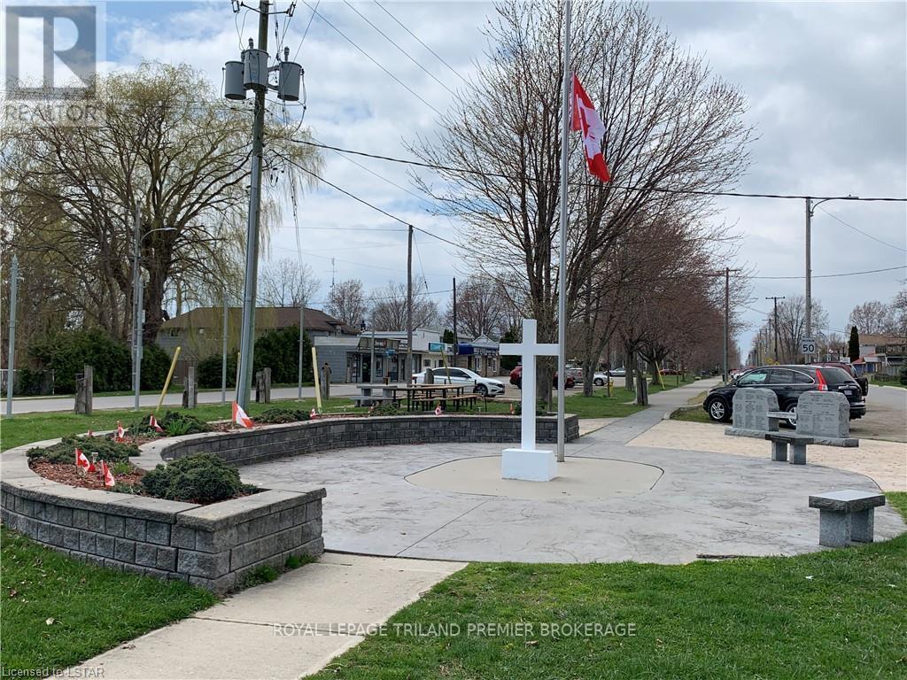 18094 Erie Shore Drive, Chatham-Kent (Erieau), Ontario  N0P 1A0 - Photo 17 - X12272878