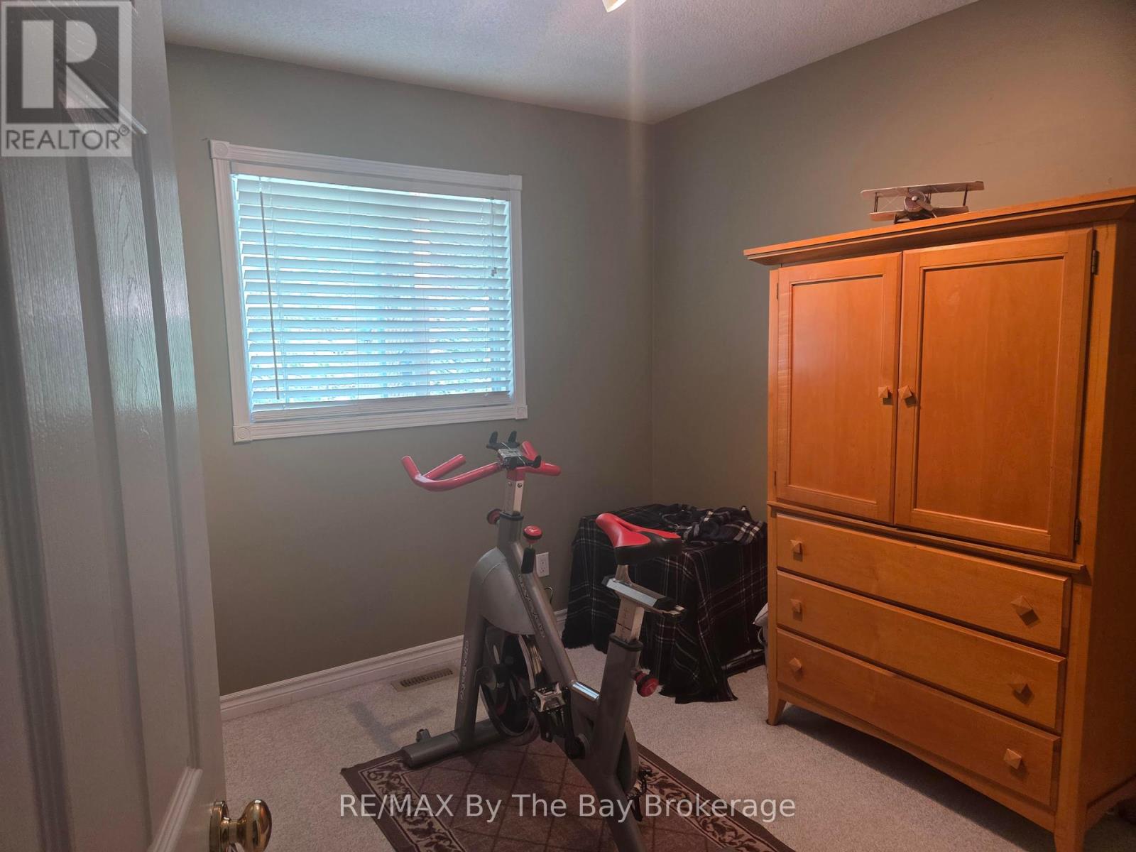 97 Glen Eton Road, Wasaga Beach, Ontario  L9Z 1E8 - Photo 14 - S12272852