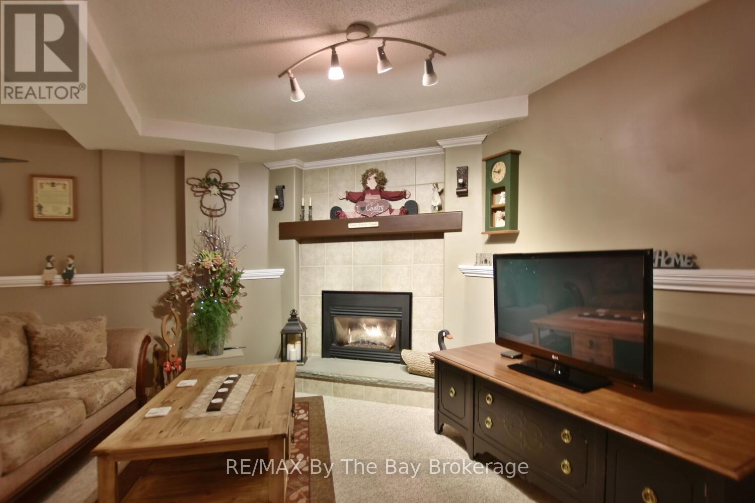 97 Glen Eton Road, Wasaga Beach, Ontario  L9Z 1E8 - Photo 19 - S12272852