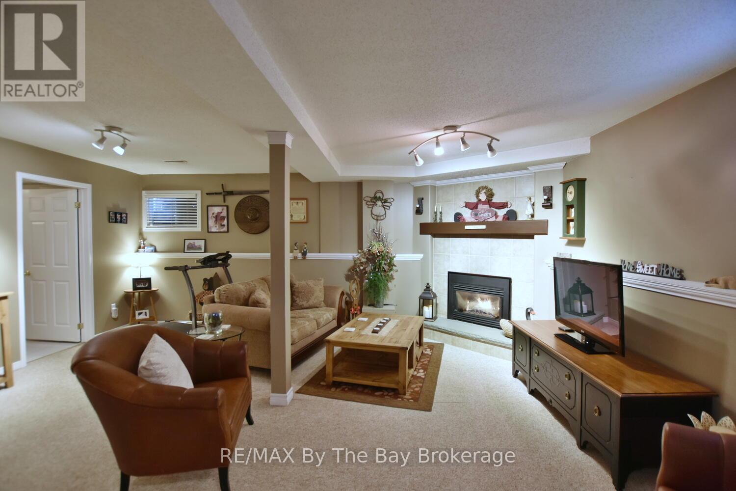 97 Glen Eton Road, Wasaga Beach, Ontario  L9Z 1E8 - Photo 20 - S12272852