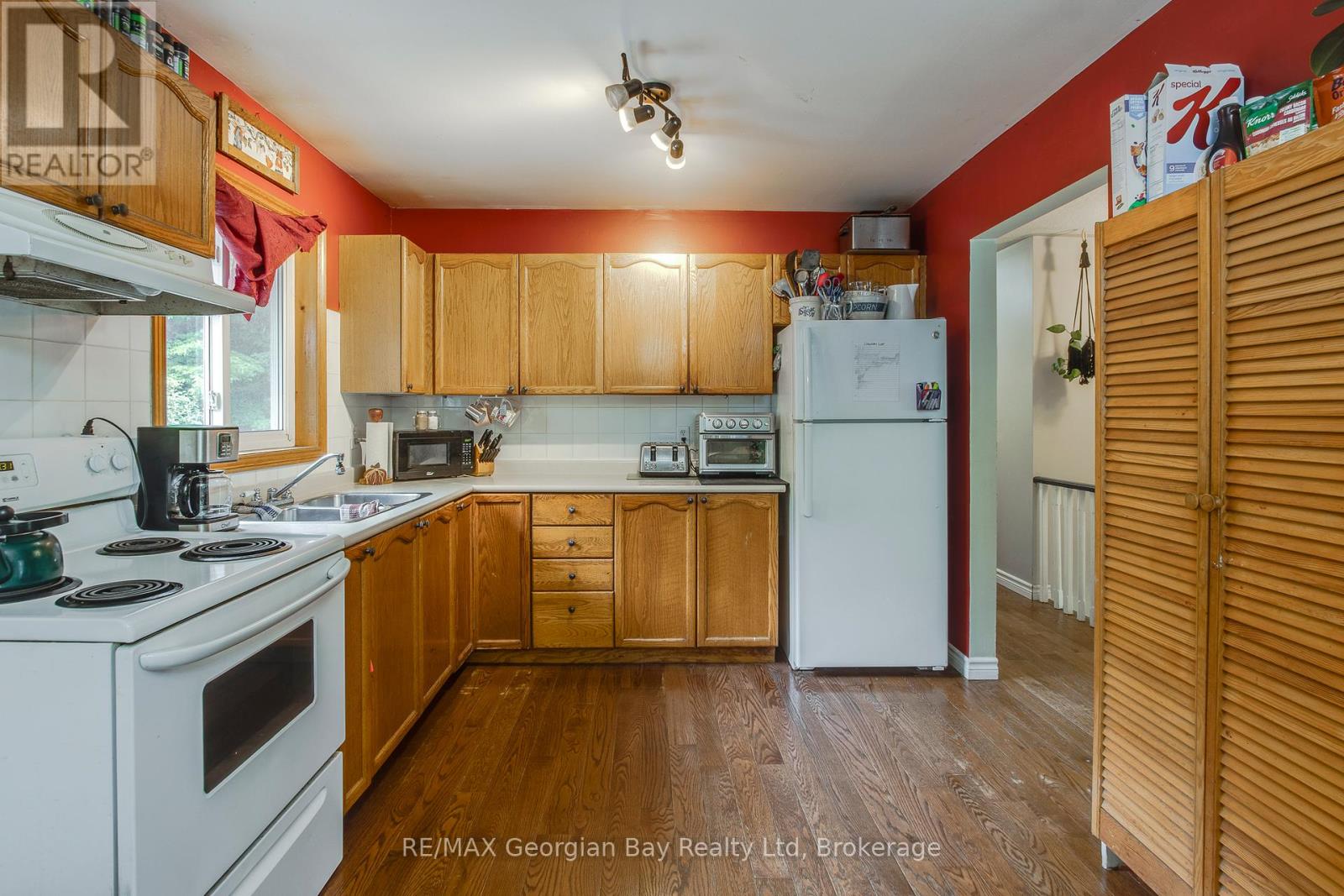41 Tucson Road, Tiny, Ontario  L9M 0B6 - Photo 12 - S12272981